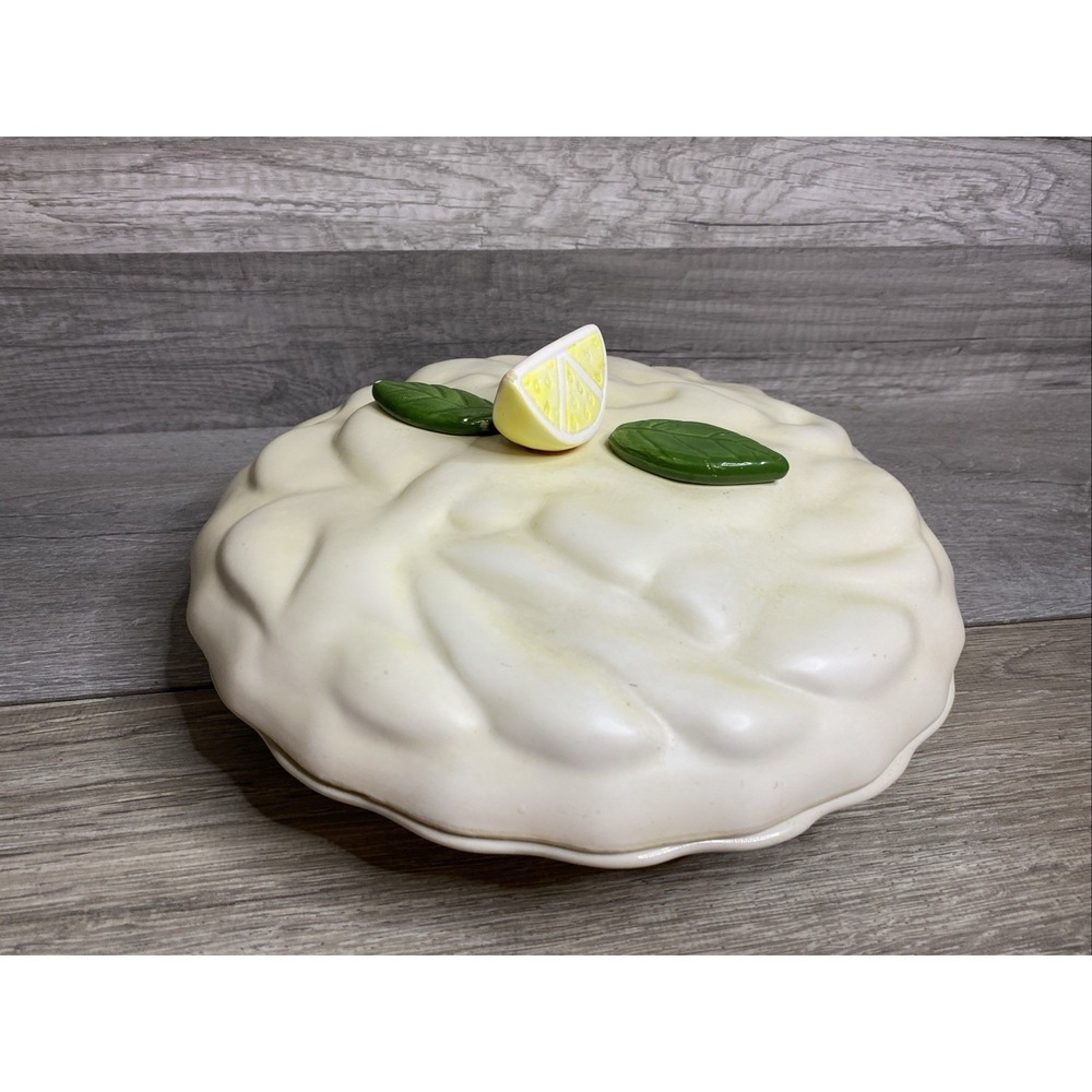 Vintage Lemon Meringue Recipe Pie Dish w 3-D Lid Ceramic Pie Dish